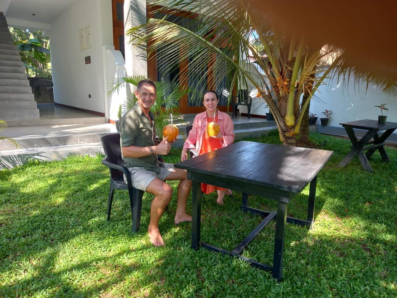 New Ocean Breeze Madiha Hotel Matara Buitenkant foto